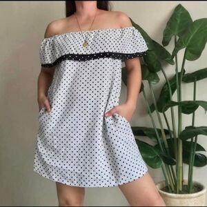 ZARA Collection Polka Dot Off-Shoulder Mini  Dress Size: XS